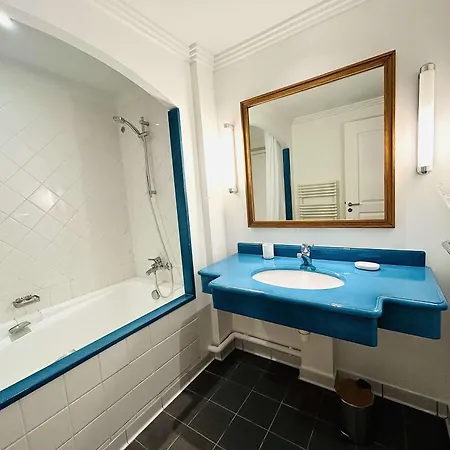 T2 51m² Avec Piscine, Jardin Et Terrasse, Quartier Calme - Fr-1-245-205 *